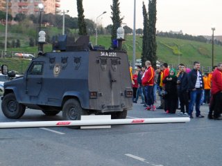 G.saray Fenerbahçe derbisi neden ertelendi?