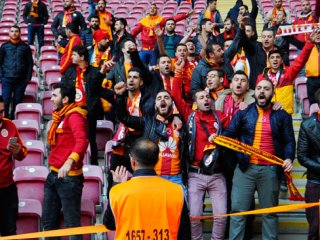 Derbinin ertelenmesi dünya basınında