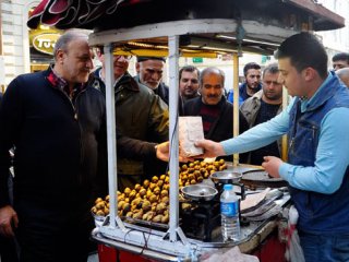 Oktay Vural'a İstiklal Caddesi'nde şok tepki