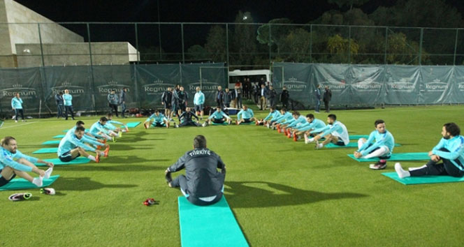 Millilerin İsveç mesaisi başladı