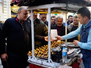 Oktay Vural'a İstiklal'de şok tepki!