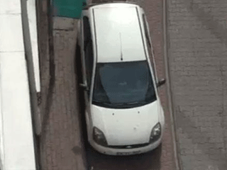 İstanbul'da bombalı araç alarmı