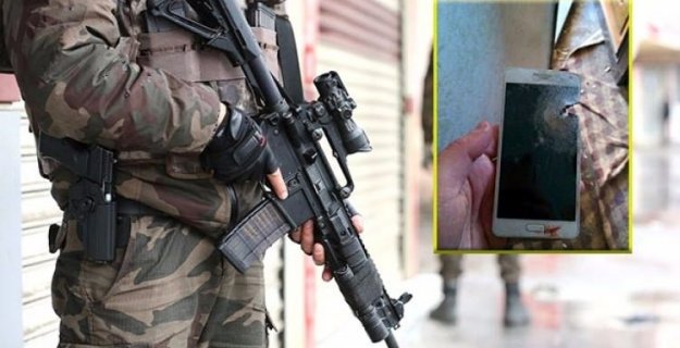 Özel harekatçının hayatını cep telefonu kurtardı