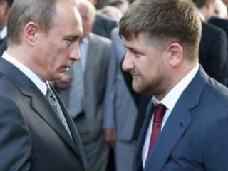 Rusya'dan özür Kadirov köpeğini sevindirdi