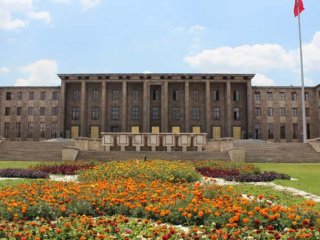 Meclis'e bitkiyle korunacak!