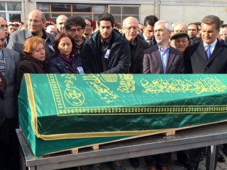 Zafer Koç gözyaşlarıyla toprağa verildi