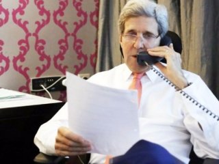 Kerry'den gece yarısı sürpriz telefon