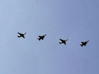 Türkiye ve Azerbaycan uçaklarından ortak tatbikat