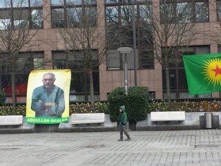 Brüksel'de PKK çadırını yeniden kurdular