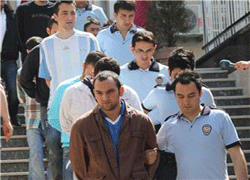 16 taraftar serbest bırakıldı