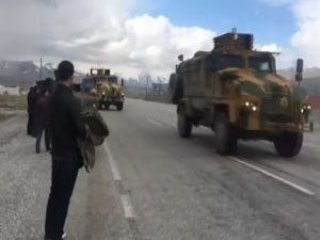 'Ölürüm Türkiyem' eşliğinde Yüksekovaya uğurlandılar