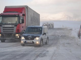 Mart’ta Kar Esareti