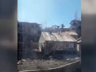 PKK'nın "patlayıcı ve mühimmat deposu" imha edildi