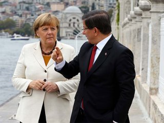 Merkel Türkiye'ye geliyor