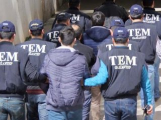 Aranan canlı bombalar yakalandı