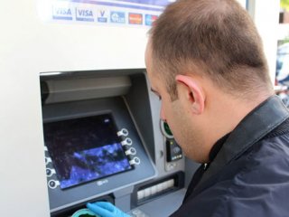 Atm hırsızları iş başında!