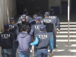 Canlı bombanın üzerinden bakın ne çıktı