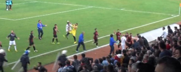 Amatör Lig maçında tekme ve yumruklar havada uçuştu