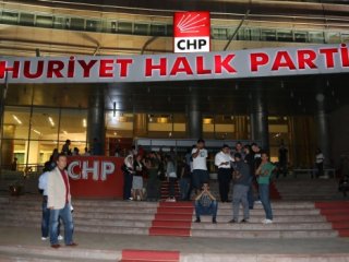 CHP çalışanları ile icralık oldu