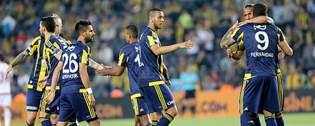 Fenerbahçe evinde farklı kazandı