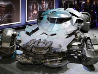 3. Köprü'den ilk Batmobile geçti