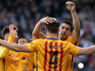 Barcelona, Deportivo'ya patladı