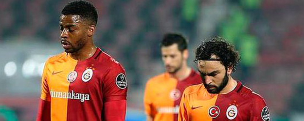 Donk, Real Betis'e kiralandı