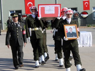 Nusaybin şehidi memleketine uğurlandı