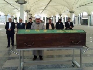 Serdar Kandemir'in cenazesinde 7 kişi saf tuttu