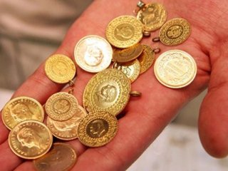 Dolar düşünce altın yine hareketlendi