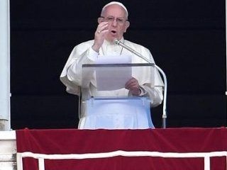 Papa'dan çocuk istismarı mesajı