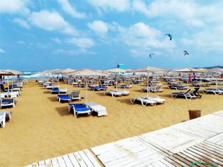 Güneşlenen bayana taciz haberini bir de burdan okuyun