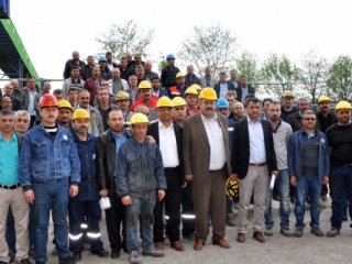 Yozgat’ta işçiler fazla çalışma eylemi