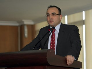 'At'çı bürokrat Kanada'ya gidiyor