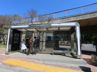 Akıllı duraklar hizmet vermeye başladı