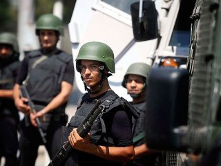 Mısır'da silahlı saldırı: 8 polis öldü