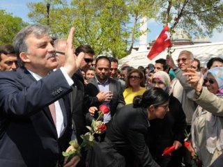 AK Parti tabanının yüzde 76'sı Gül demiş