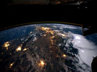 Blue Origin'in dünyaya iniş anı!