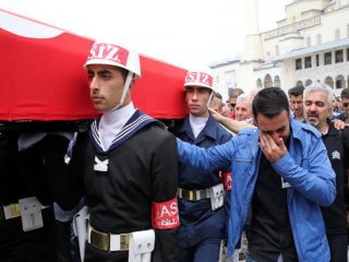 Türkiye şehitlerini gözyaşları içinde uğurladı