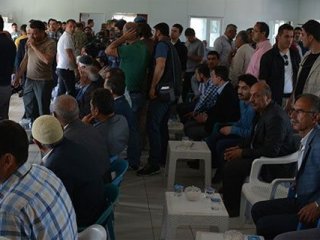 Diyarbakır'da taziye evinde HDP'ye izin vermediler