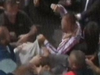 Kurultay öncesi MHPliler birbirine girdi