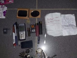 Terliğin altında bulundu!