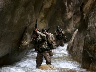 İmkansız denilen yerleri geçtiler!