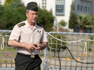 Hulusi Akar'a Twitter'da destek yağıyor