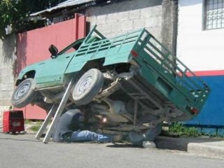 Güldüren 'İş güvenliği' hataları