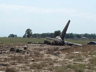 Azerbaycan'da kargo uçağı düştü: 7 ölü