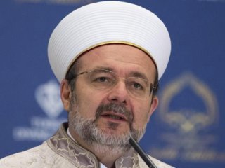 Görmez'den 3 dilde kandil mesajı