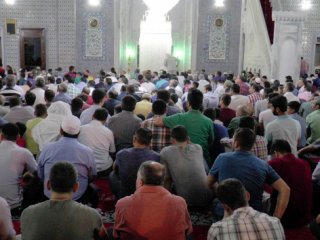 Tüm yurtta Berat Kandili coşkusu