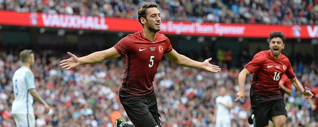 Atletico Madrid, Milli oyuncu Hakan Çalhanoğlu'nu istiyor!