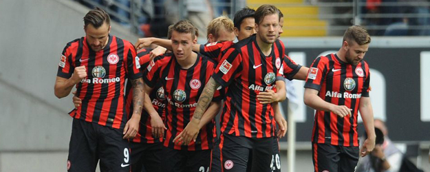 Eintracht Frankfurt Bundesliga'da kaldı